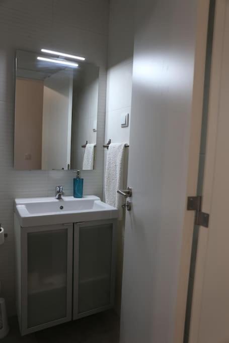 Apartamento Near The River 3 Bedrooms Flat, With Ac For 9 Lisboa