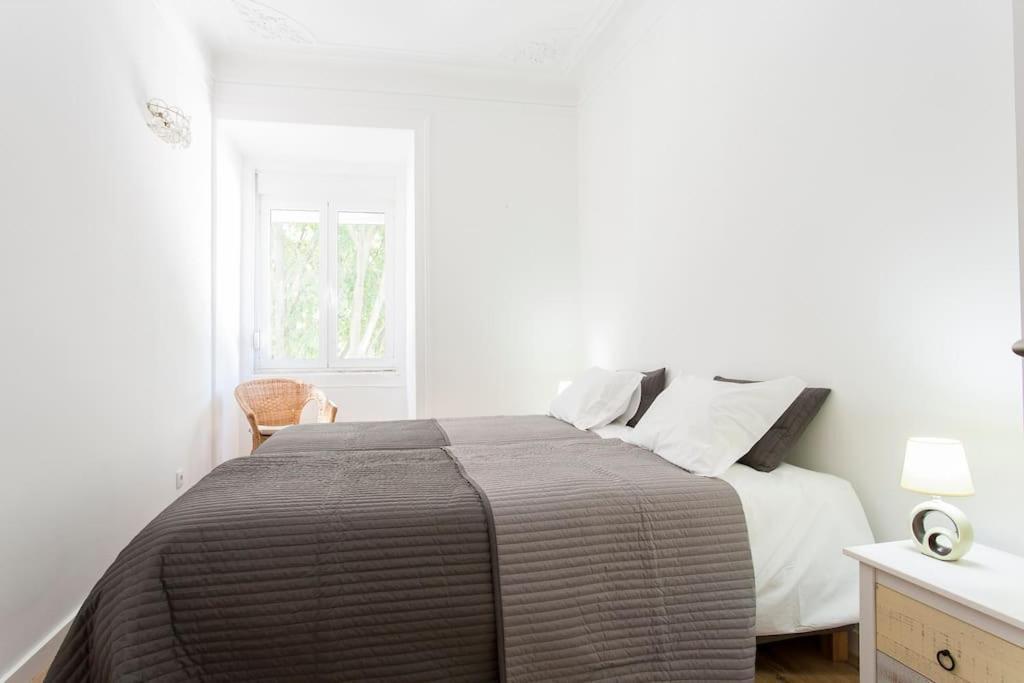 Near The River 3 Bedrooms Flat, With Ac For 9 Apartamento Lisboa