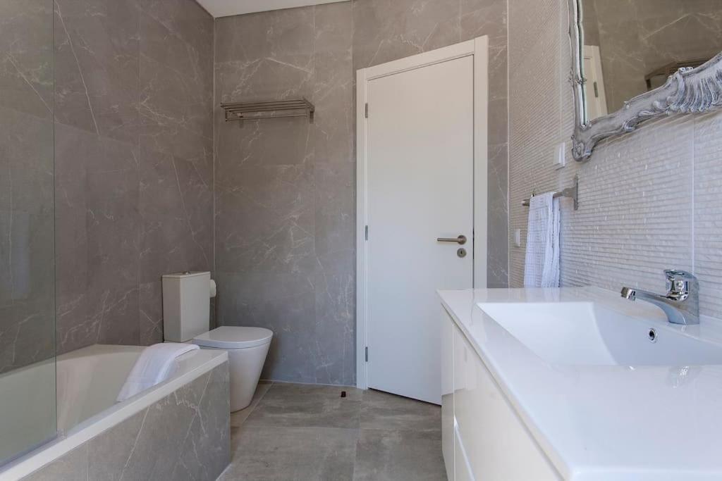 Near The River 3 Bedrooms Flat, With Ac For 9 Apartamento *